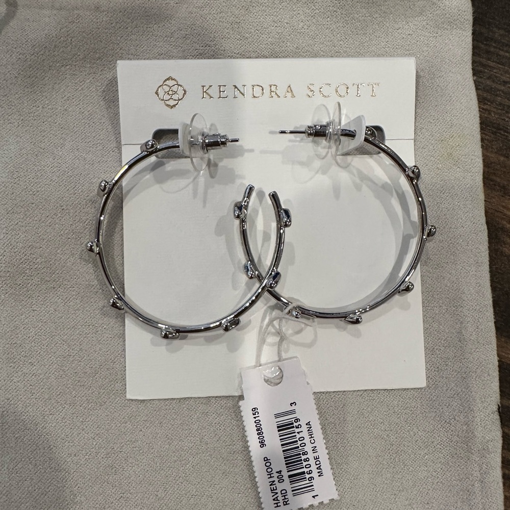 NEW with Tags. Kendra Scott Haven Hoop Silver Hoop Earrings